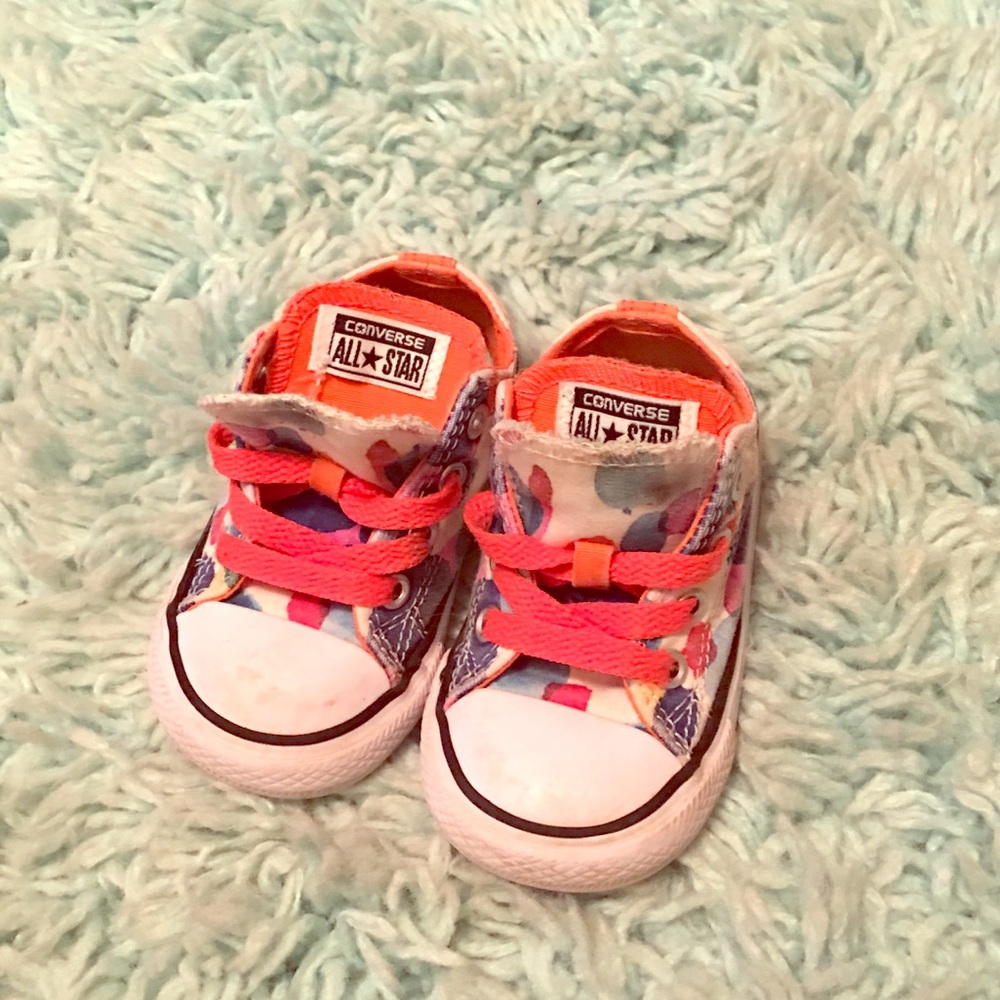 Size 5 converse toddlers